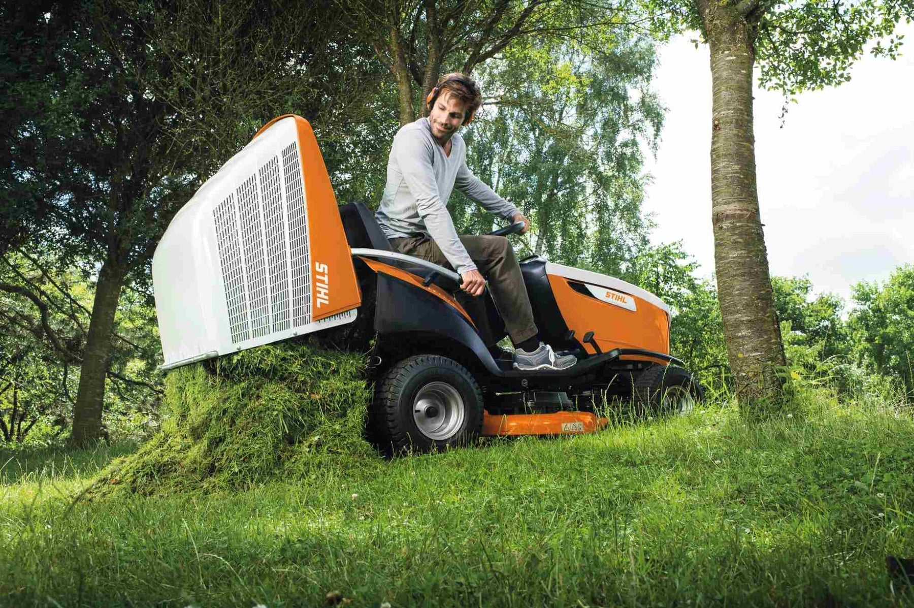 STIHL Aufsitzmäher RT 6112 ZL – Modell 2025