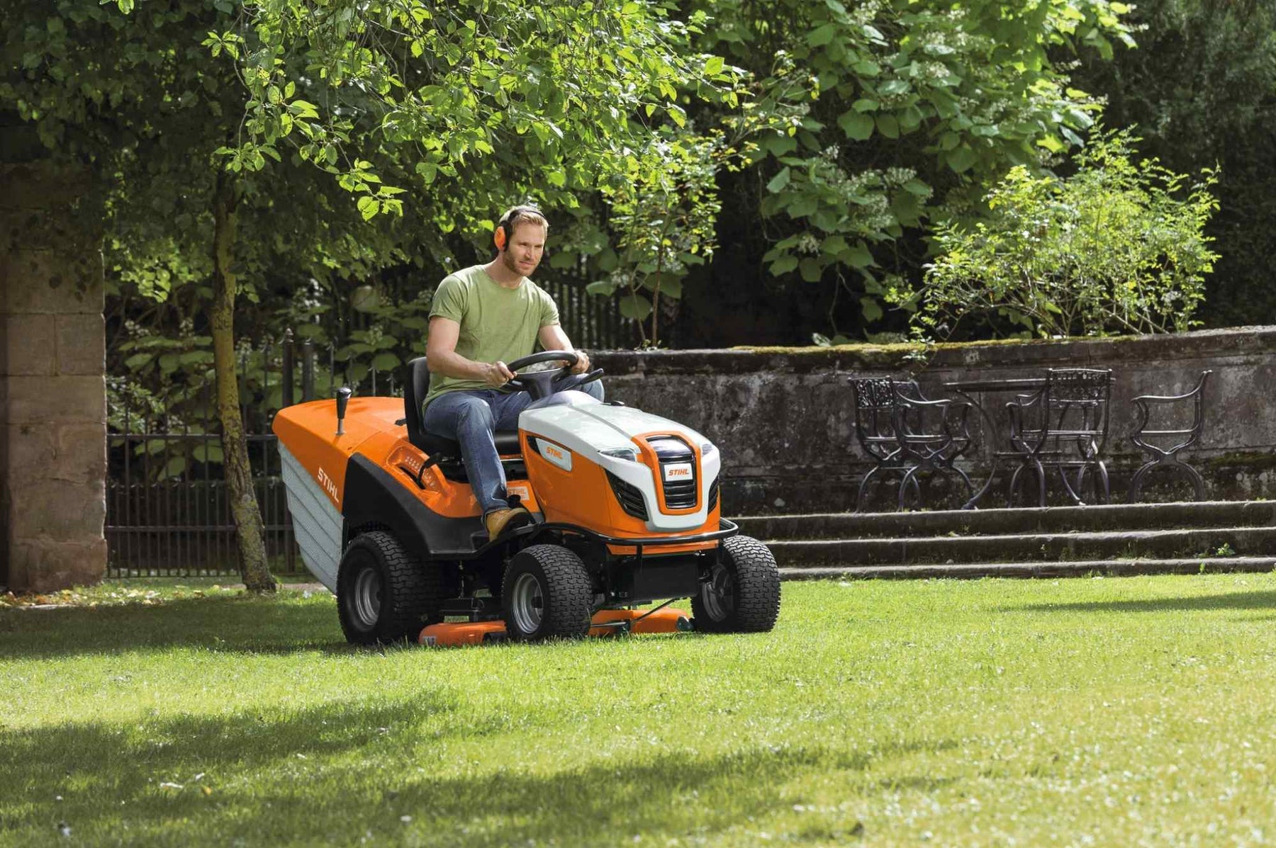 STIHL Rasentraktor RT 6127.1 ZL – Modell 2025