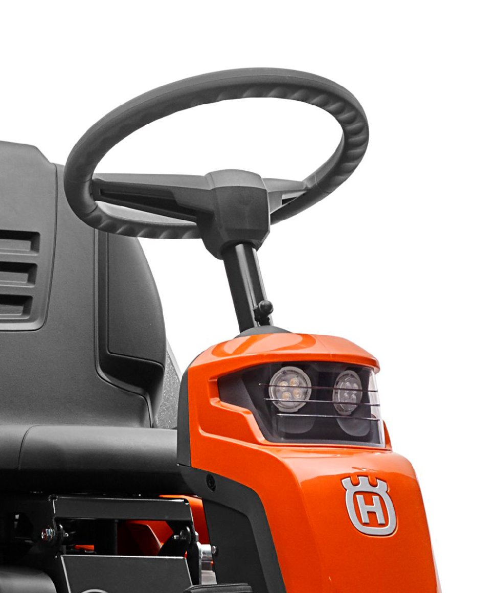 Husqvarna Profi Allrad-Frontmäher RC 320Ts AWD – Modell 2025 (Grundgerät ohne Mähdeck)