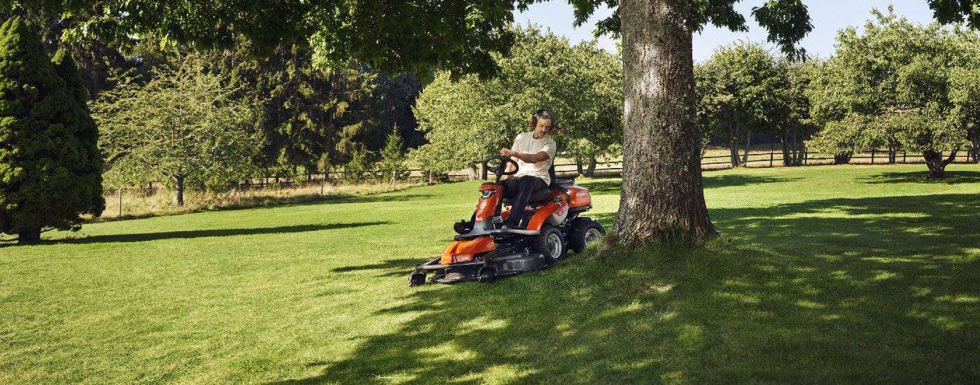 Husqvarna R 316TsX AWD – Modell 2025 (Grundgerät ohne Mähdeck)