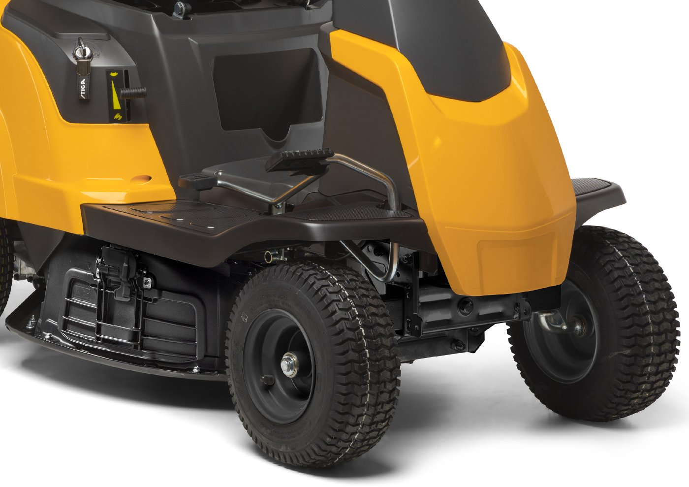 Stiga Combi 166 – Wendiger Aufsitzmäher mit Hydrostat-Antrieb, Mulchkit & 66 cm Schnittbreite (Modell 2025)