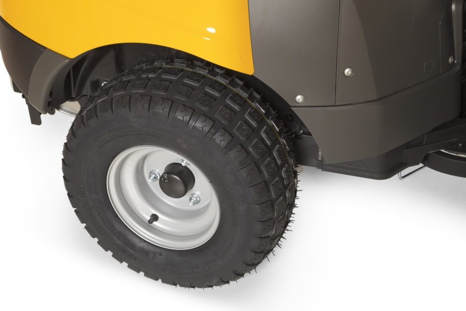 STIGA Park Pro 900 AWX Frontmäher – Modell 2025 (Grundgerät ohne Mähwerk)