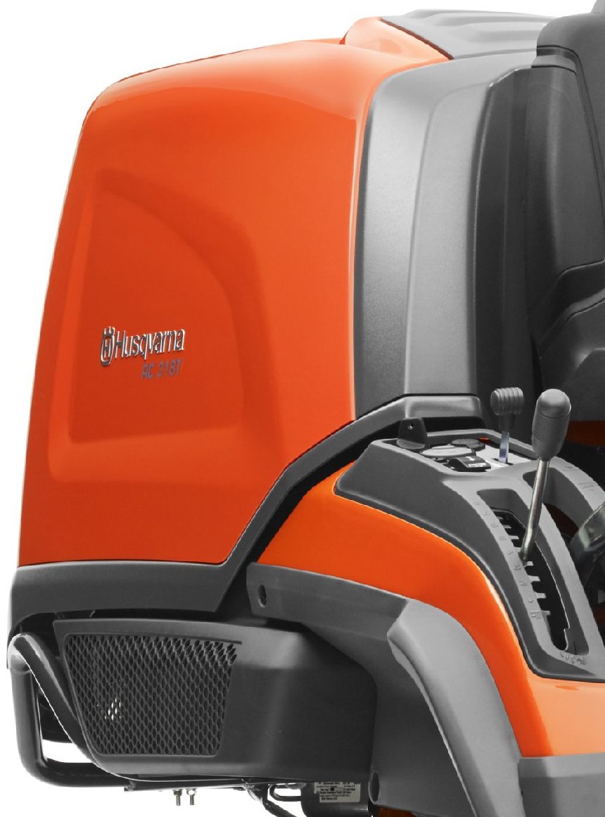 Husqvarna Profi-Frontmäher RC 318T – Modell 2025 (Grundgerät ohne Mähdeck)