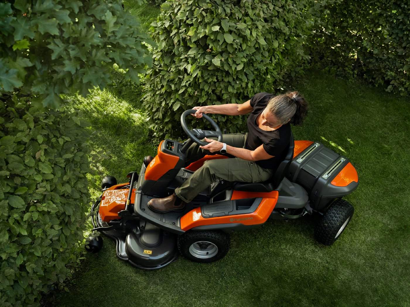 Husqvarna Akku-Frontmähner R 200iX AWD – Modell 2025 (Grundgerät)
